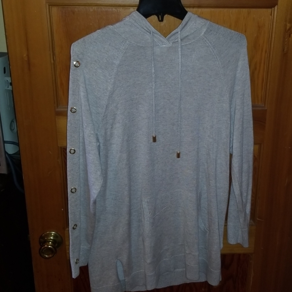 Magnolia Grace - Julie Grommet Sleeve Tunic Pullov